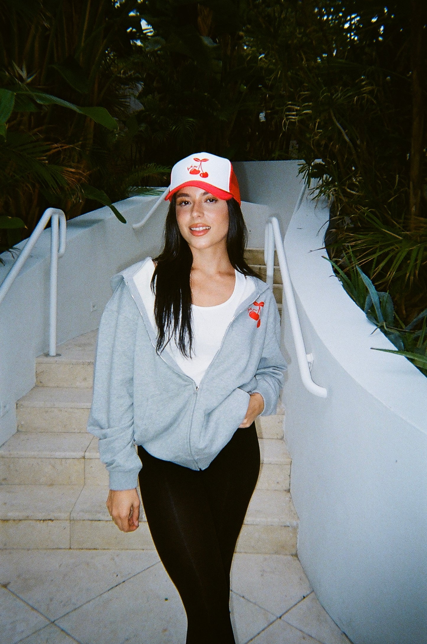 Faith Gal - Cherry trucker hat