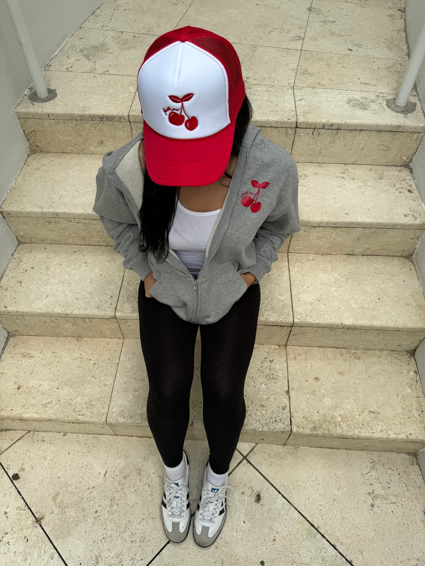 Faith Gal - Cherry trucker hat